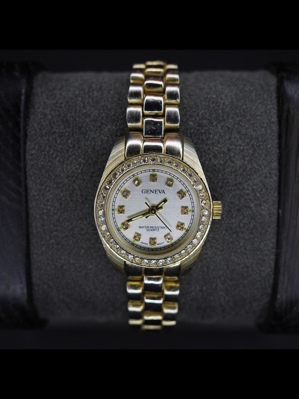 Geneva Gold Tone Crystal Bezel Quartz Ladies Watch Japan Movt Running